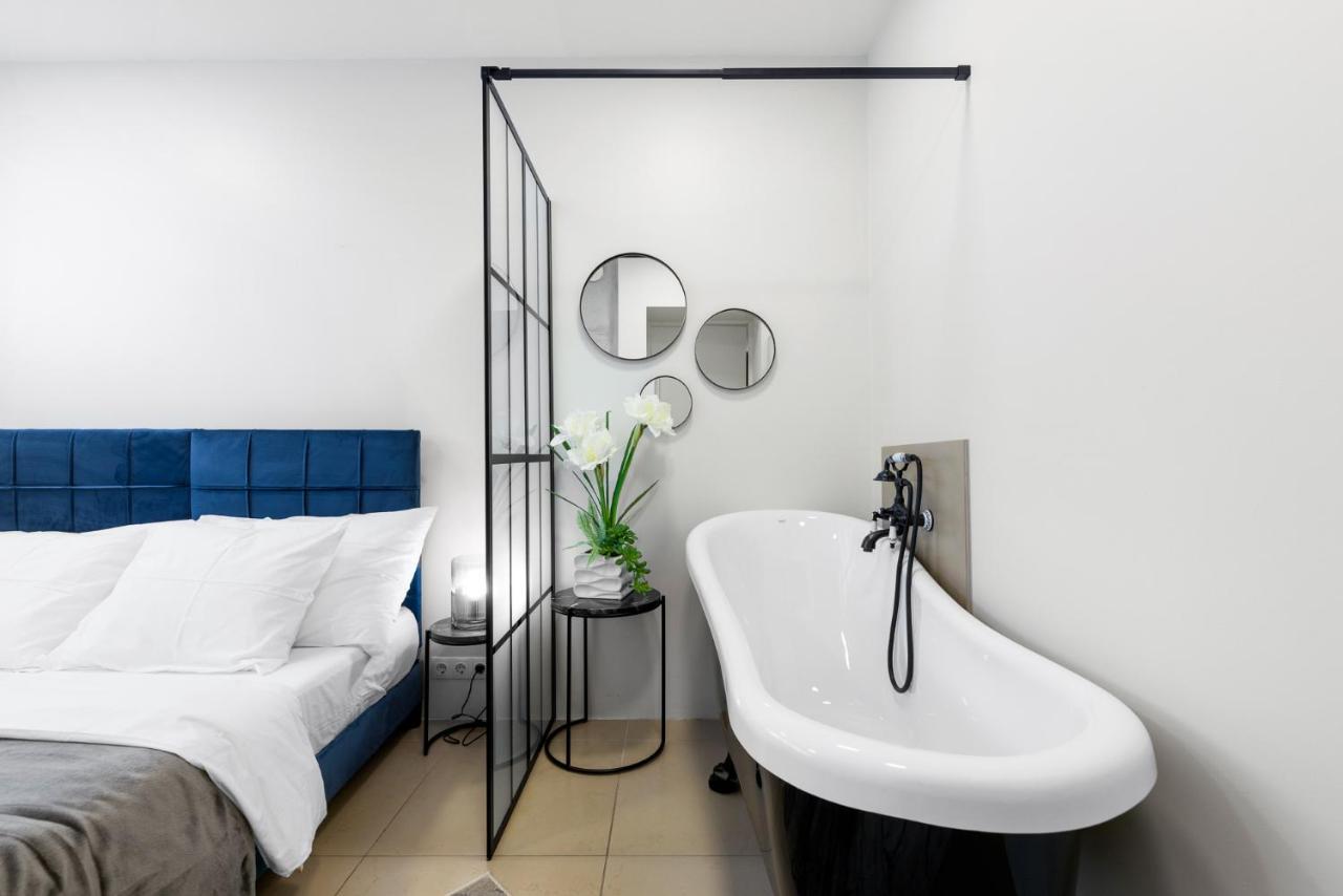 Sirena Apartment - Self Check-In And Free Parking Таллінн Екстер'єр фото