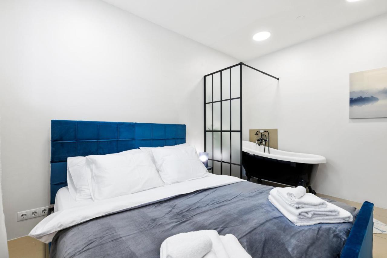 Sirena Apartment - Self Check-In And Free Parking Таллінн Екстер'єр фото